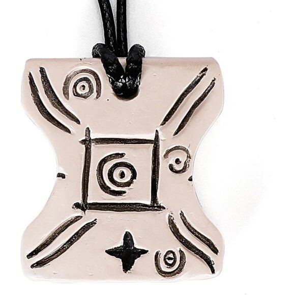 Star Wars Japor Snippet Necklace Padme Vintage Resin Faux Leather Adjustable - Picture 3 of 7